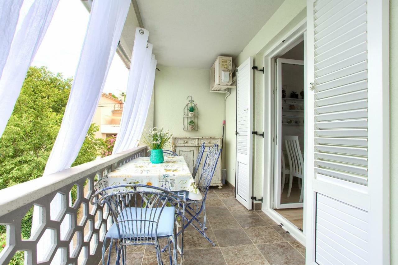 Lavandin Apartment Cizici